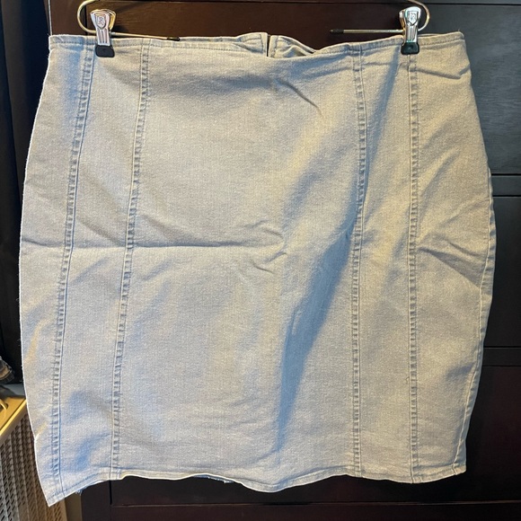 PrettyLittleThing Skirts Pretty Little Thing Denim Skirt Poshmark